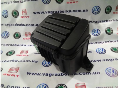 Корпус воздушного фильтра Skoda Octavia A5/Seat Toledo, Altea,Leon