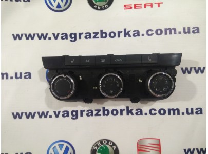 Панель управления климатической установкой Skoda Octavia A7