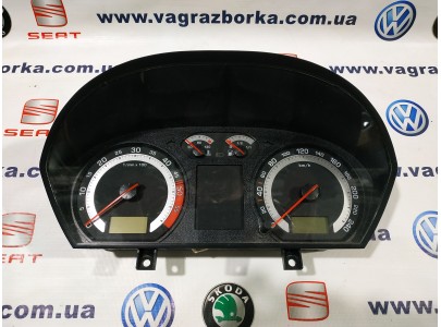 Щиток приборов  Skoda Fabia RS 