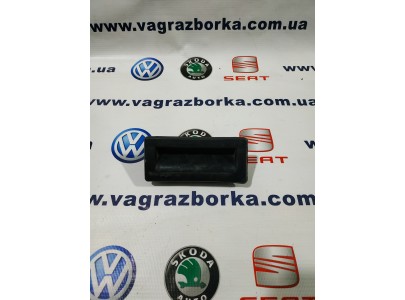 Кнопка электропривода замка багажника Skoda Octavia A7 , Skoda Yeti 