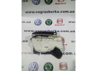 Замок   двери для Skoda Octavia A7 ,Yeti / Seat Toledo 5E1837016A