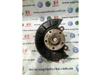 Кулак поворотный правый Skoda Octavia / Seat Leon, Altea, Toledo