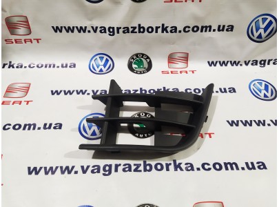 Решетка бампера левая Skoda Fabia 2 FL, Skoda Roomster ,Skoda Praktik (2011-2015)
