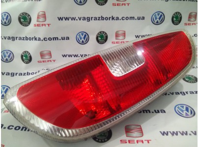 Фонарь задний правый Skoda Roomster