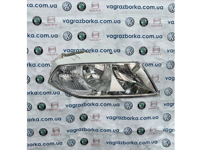 Фара передняя правая Skoda Octavia A5