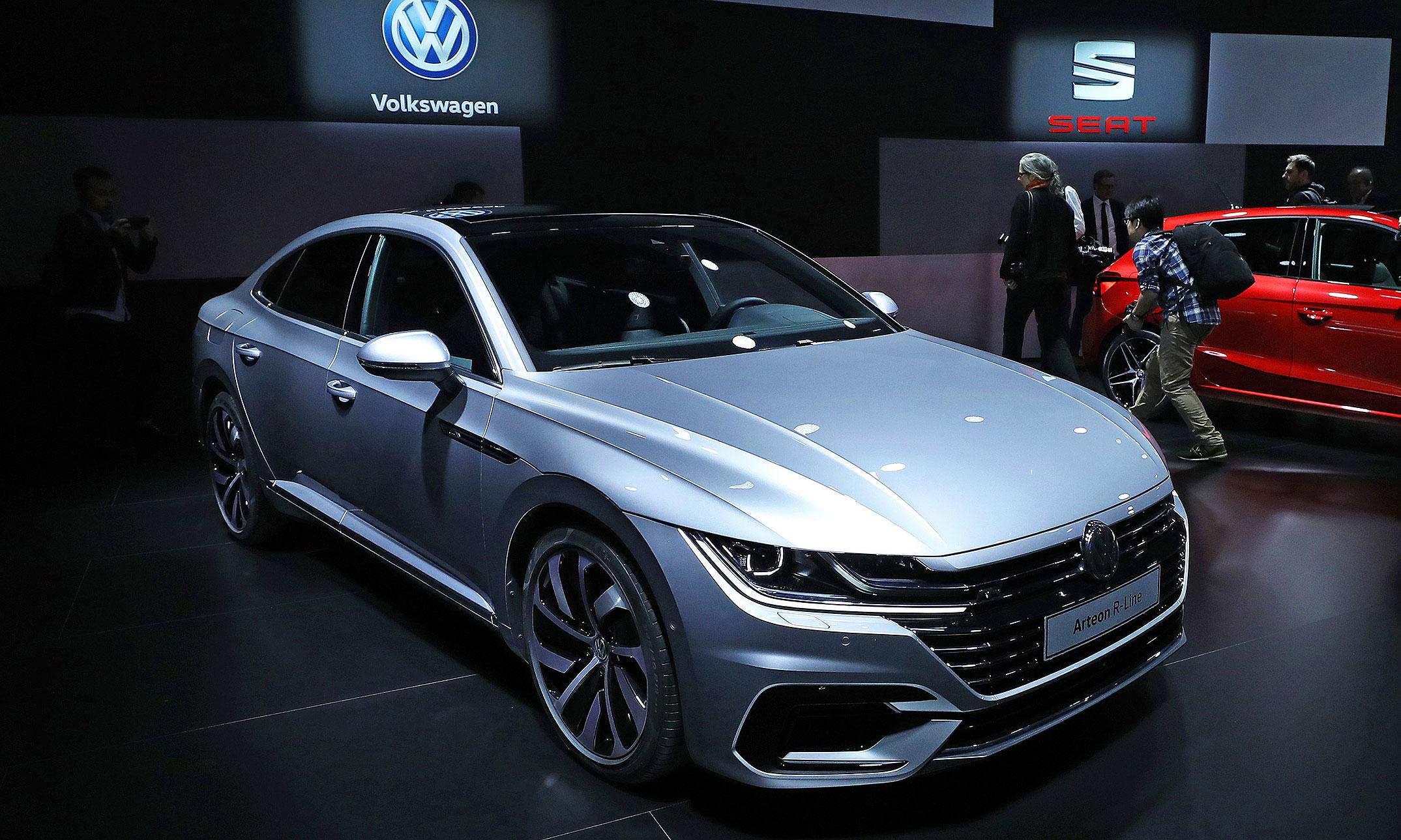 VW Arteon - современный и стильный лифтбек